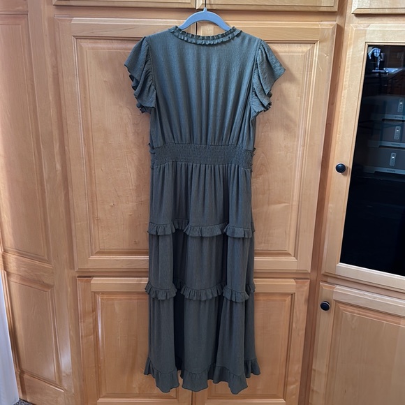 PINCH Green Ruffle Dress - Picture 4 of 7